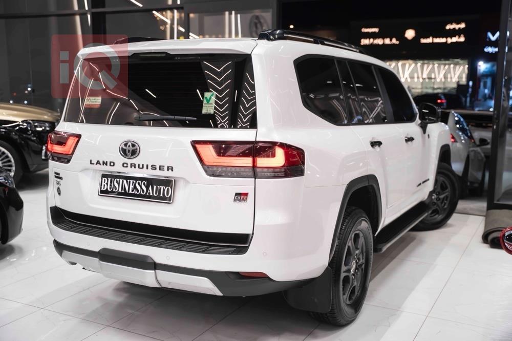 تويوتا لاندكروزر